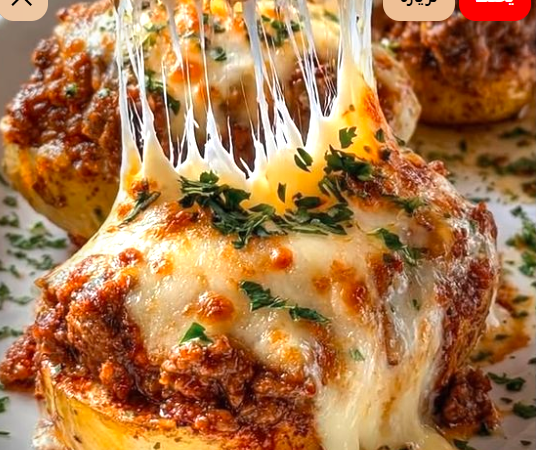 Cheesy Baked Potatoes with Ground Beef Recipe