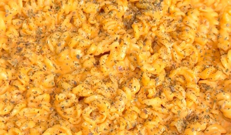 Creamy Garlic Pasta Recipe – Easy, Cheesy & Ready in 30 Minutes